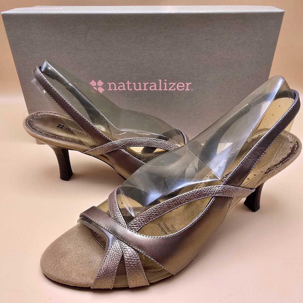 Naturalizer Prissy Spiced Gold Metallic Slingback Sandals Evening Heels 6.5M
